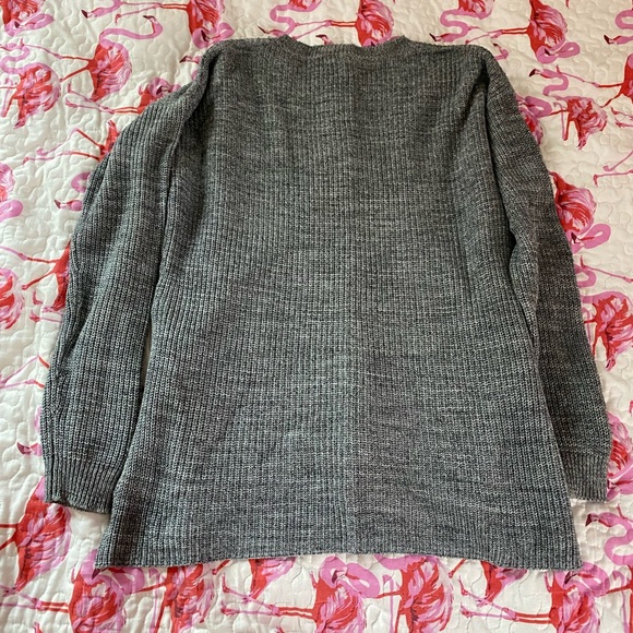 H&M SWEATER BUNDLE - Picture 4 of 7